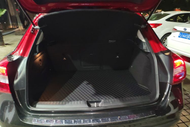 奔驰GLA 2016款 GLA 200 时尚型局部细节23