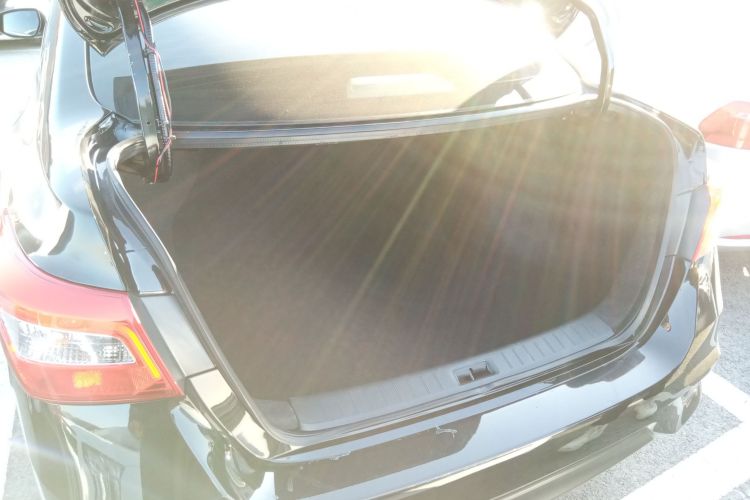 日产 轩逸 2024款 经典 1.6XE CVT舒适版局部细节23