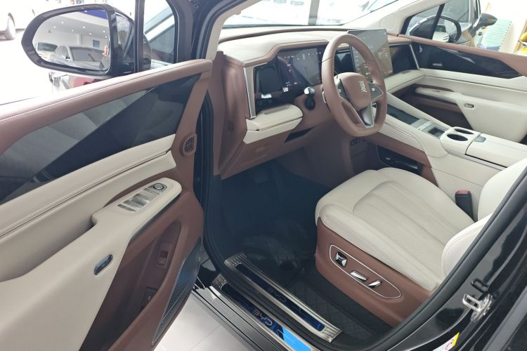 比亚迪 夏 2025款 DM-i 1.5T 180km 卓越型中控内饰20