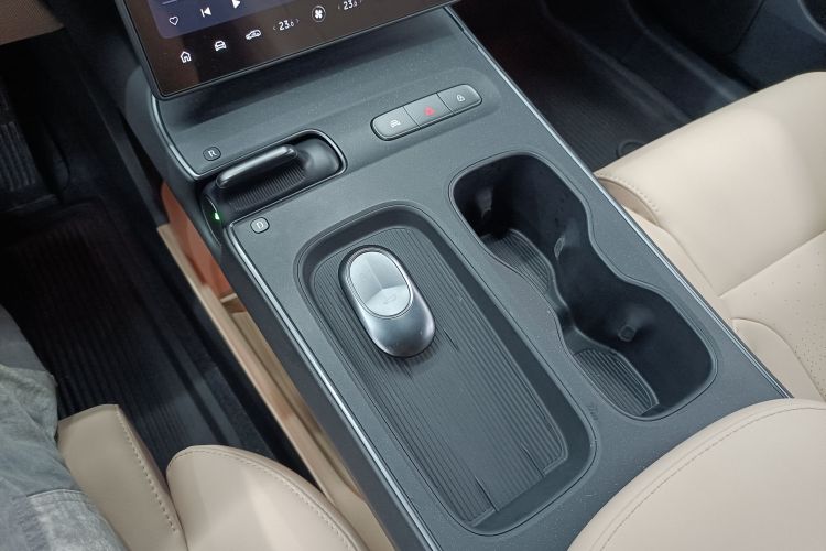 蔚来ET5T 2025款 75kWh Touring中控内饰11