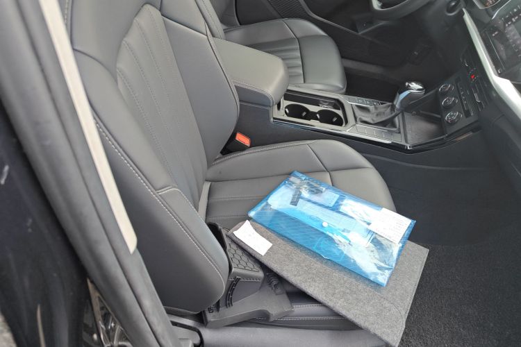 大众 帕萨特 2022款 280TSI 商务版局部细节41