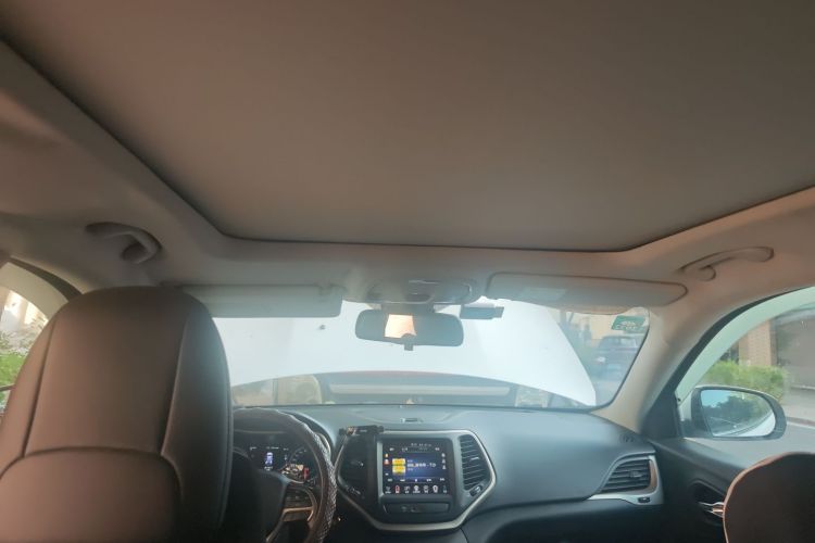 Jeep 自由光 2017款 2.0L 优越版局部细节22