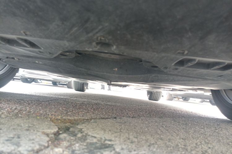 丰田 凯美瑞 2021款 2.5G 豪华版局部细节9008