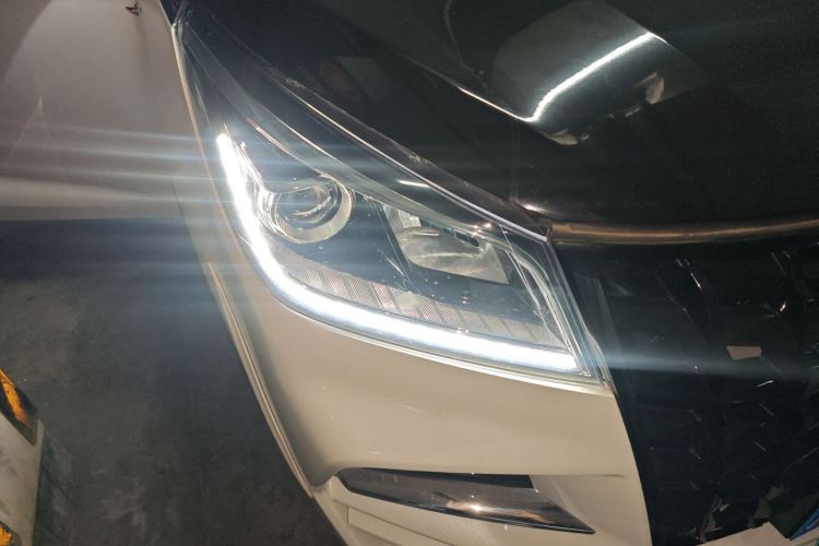 长安欧尚科尚 2022款 1.5T 自动商务型车身外观8