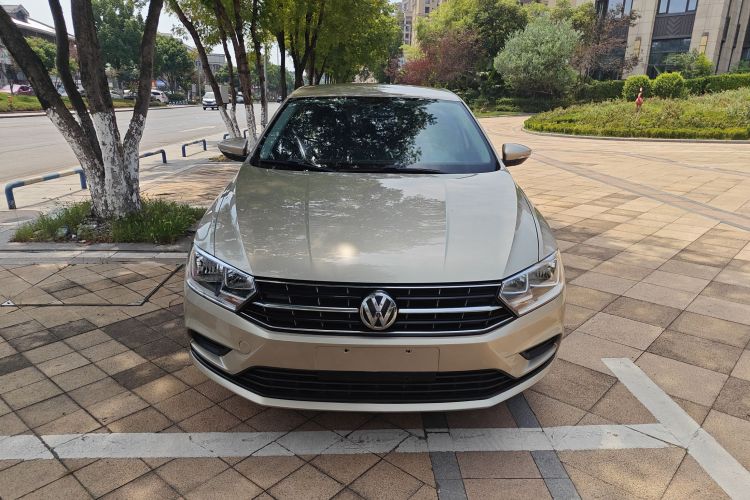 大众 宝来 2018款 1.5L 自动时尚型车身外观2