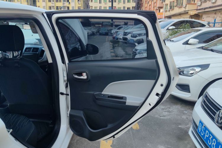 长安欧尚 奔奔E-Star 2020款 心悦版 磷酸铁锂（31.18kWh）中控内饰7006