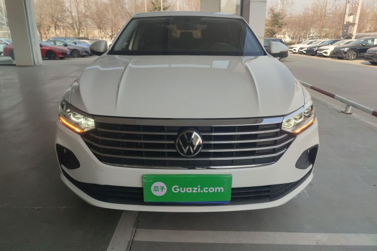 大众 朗逸 2023款 改款 1.5L 自动得逸版车身外观2