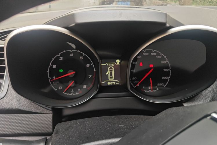 奇瑞 瑞虎5 2016款 2.0L 手动家悦版中控内饰14