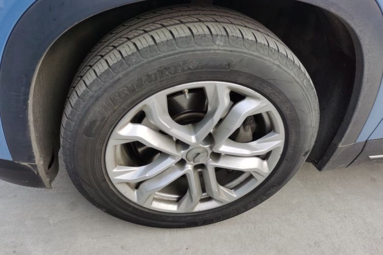 蔚来ES8 2018款 355KM 基准版 六座版车身外观6007