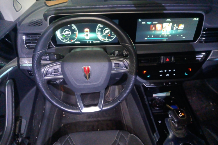 红旗HS5 2019款 2.0T 智联旗享版中控内饰13