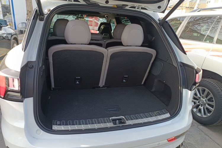 领克09 EM-P 2023款 2.0TD EM-P 远航版PM 七座局部细节23