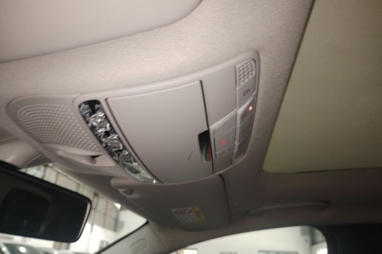 奔驰C级 2021款 C 200 L 时尚型运动版局部细节22