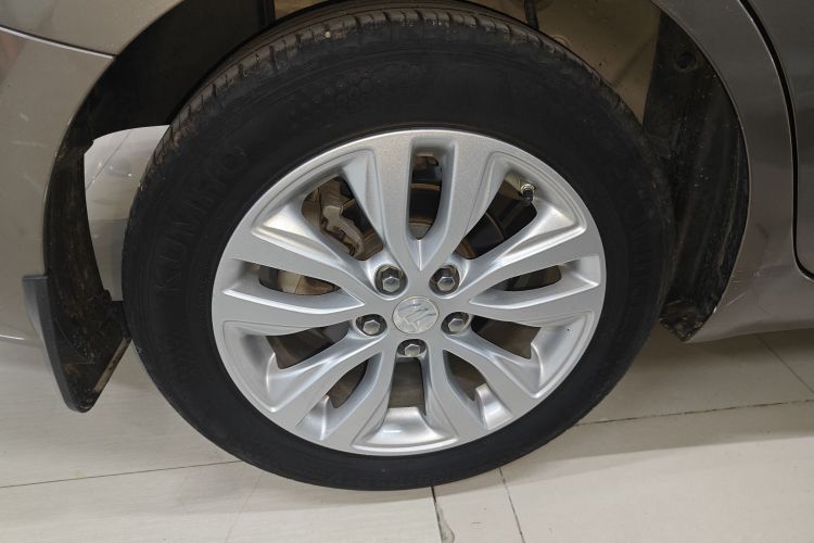 别克 英朗 2021款 典范 1.5L 自动精英型车身外观6002