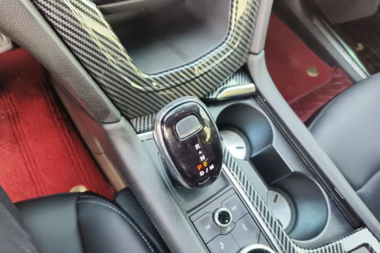 凯迪拉克XT5 2022款 2.0T 四驱尊贵型局部细节18