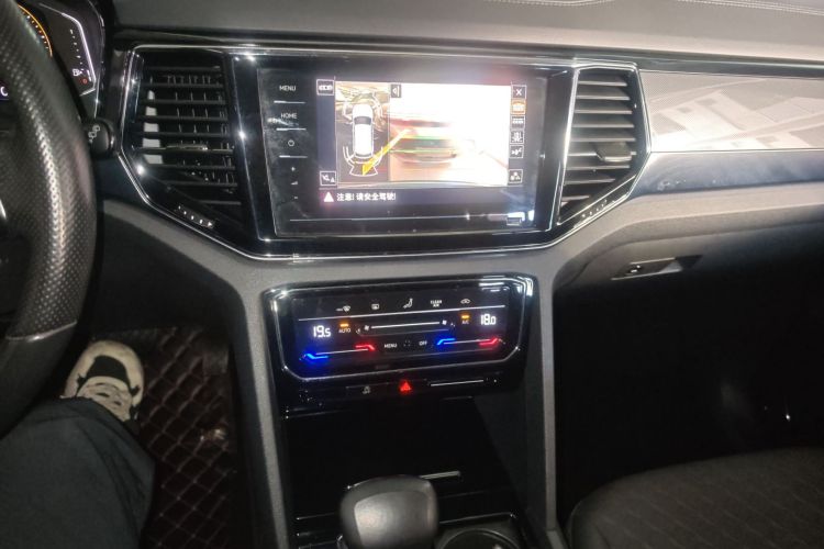 大众 途昂X 2020款 330TSI 两驱豪华版中控内饰16