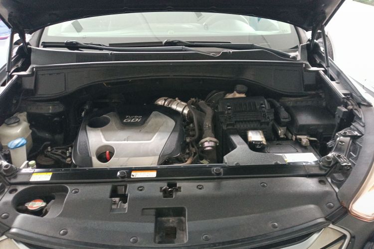 现代 胜达 2015款 2.0T 自动两驱舒适型 5座局部细节24