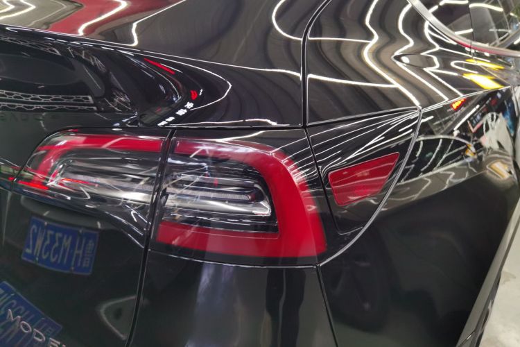 特斯拉 Model Y 2022款 改款 后轮驱动版车身外观6006