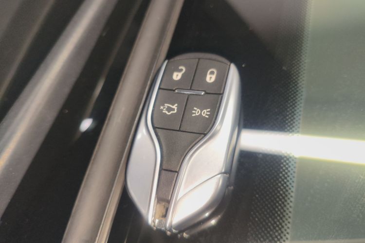 玛莎拉蒂 Ghibli 2014款 3.0T 标准版中控内饰7001