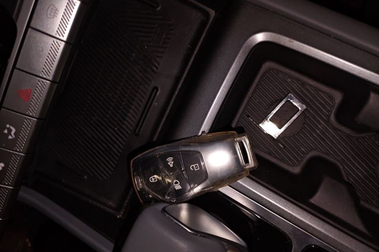 北京越野 北京BJ40 2024款 2.0T 全新城市猎人版 侠客型中控内饰11