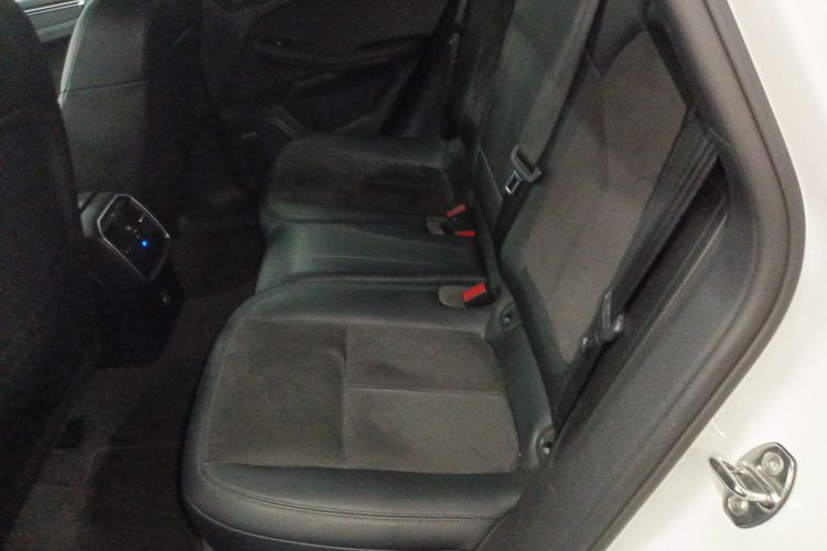 保时捷 2017款  Macan 2.0T中控内饰7004