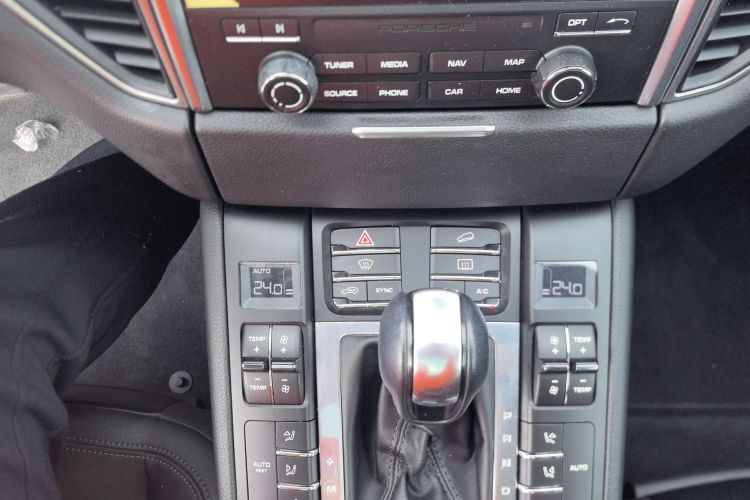 保时捷 2017款  Macan 2.0T中控内饰16