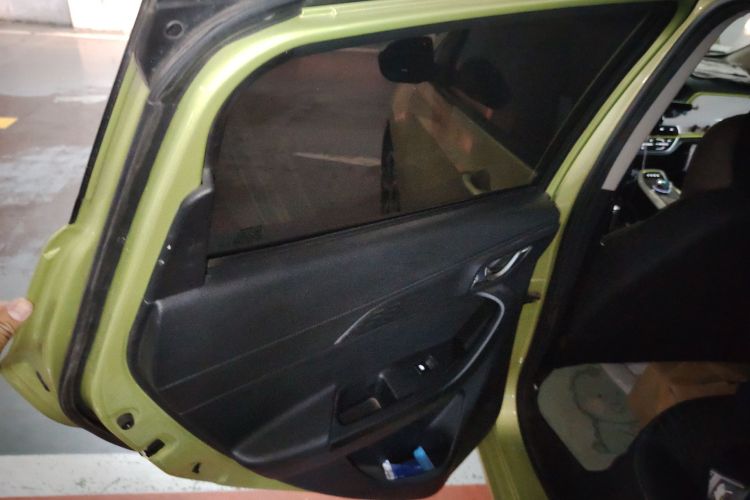 长安欧尚 奔奔E-Star 2020款 心动版 三元锂中控内饰7008