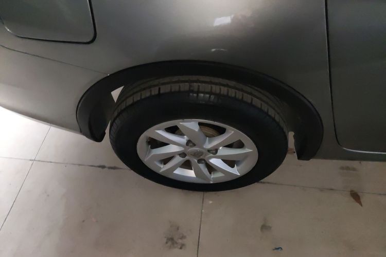 宝骏310W 2017款 1.5L 手动时尚型 国V车身外观6002