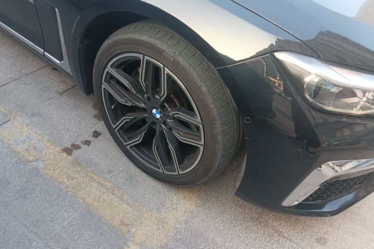 宝马7系 2010款 760Li车身外观10