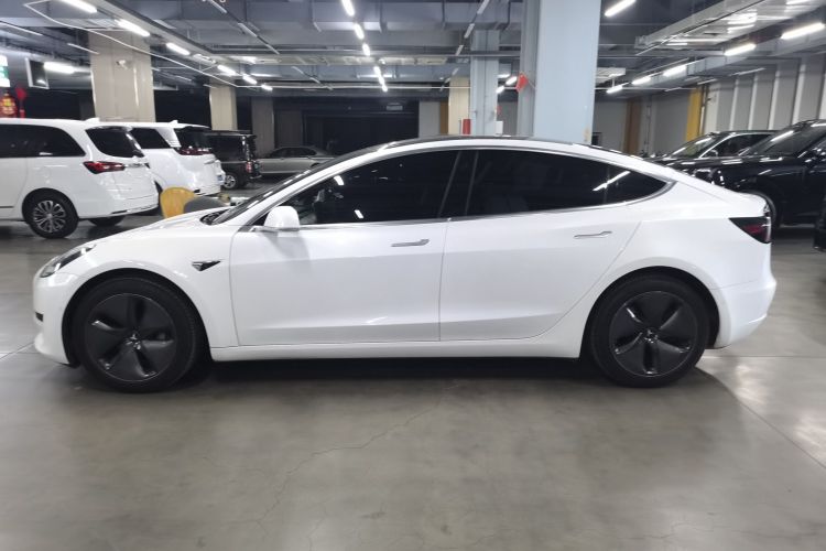 特斯拉 Model 3 2020款 改款 标准续航后驱升级版车身外观4