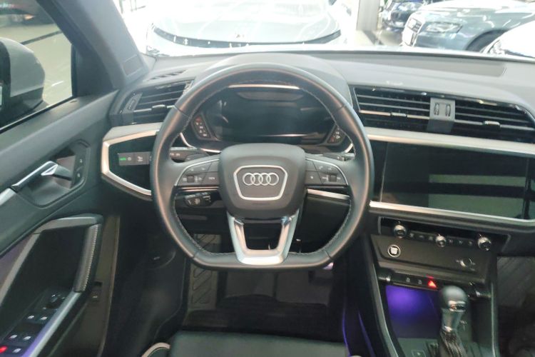 奥迪Q3 2024款 35 TFSI 时尚动感型中控内饰13