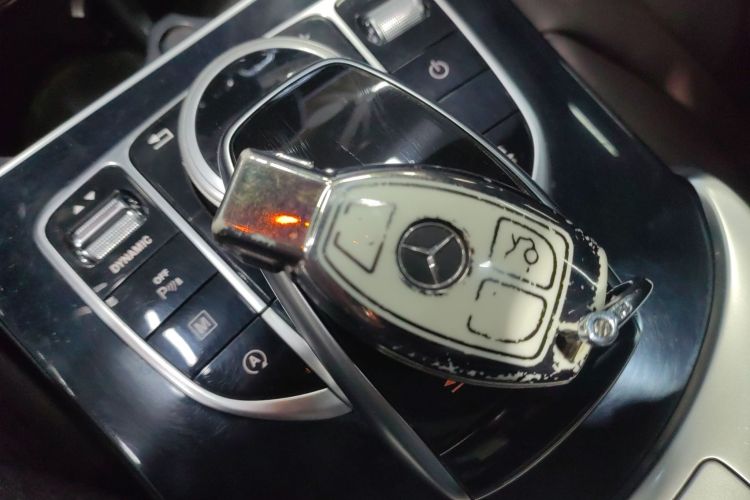 奔驰GLC 2017款 GLC 200 4MATIC中控内饰11