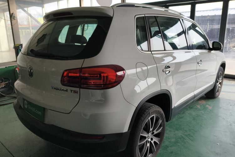 大众 途观 2015款 1.8TSI 自动两驱豪华型车身外观7