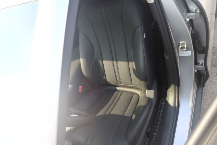 荣威D7 2025款 DMH 125km 世界冠军卓越版中控内饰19