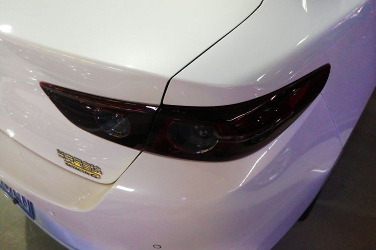 马自达3 昂克赛拉 2022款 2.0L 自动质雅版车身外观9