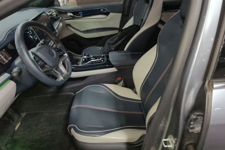 比亚迪 秦PLUS 2021款 DM-i 120KM 旗舰型中控内饰19