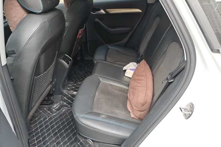 奥迪Q3 2018款 35 TFSI 运动型典藏版中控内饰21