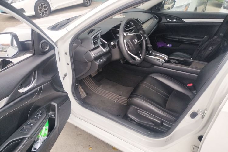 本田 思域 2016款 220TURBO CVT豪华版中控内饰20