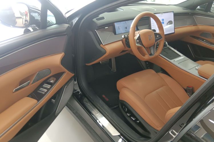 比亚迪 汉L 2025款 EV 四驱激光雷达旗舰型中控内饰7003