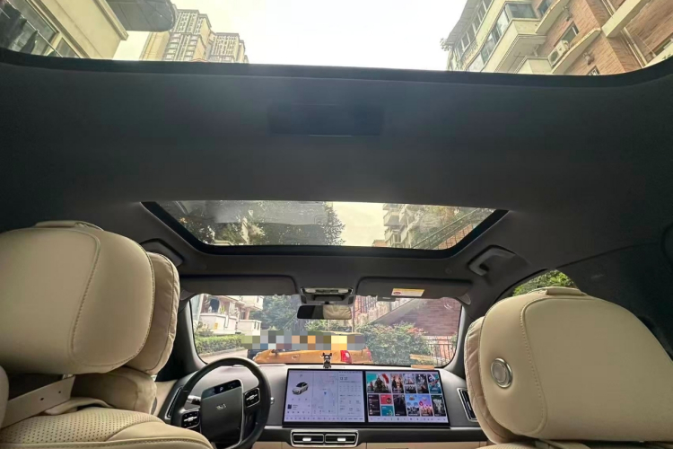 理想汽车 理想L7 2023款 Air中控内饰22