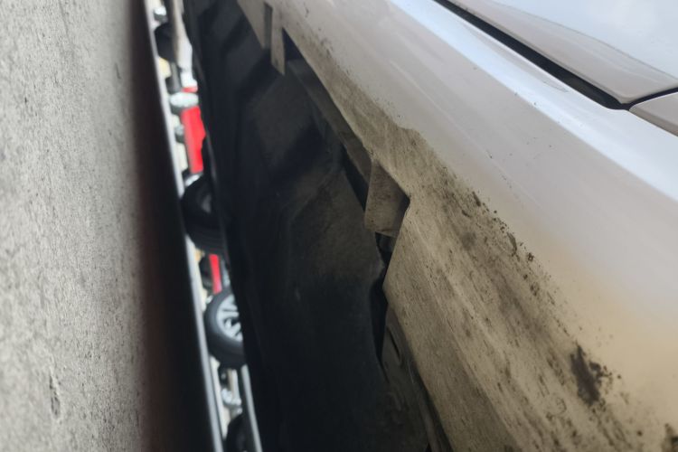 福特 蒙迪欧 2020款 EcoBoost 180 时尚型局部细节9001