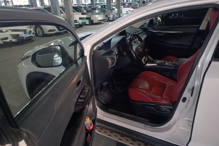 雷克萨斯NX 2015款 200 前驱 锋行版中控内饰7003