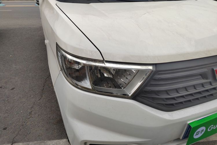 五菱汽车 五菱宏光V 2019款 1.5L劲取版国VI LAR车身外观8