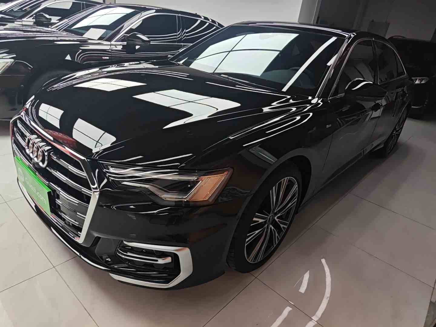 奥迪A6L 2025款 45 TFSI 臻选动感型(2)