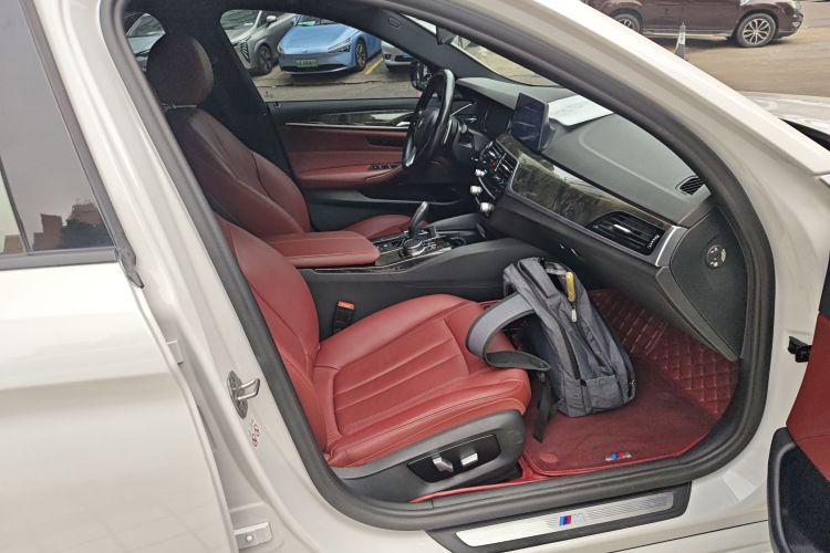 宝马5系 2018款 530Li 领先型 M运动套装局部细节41