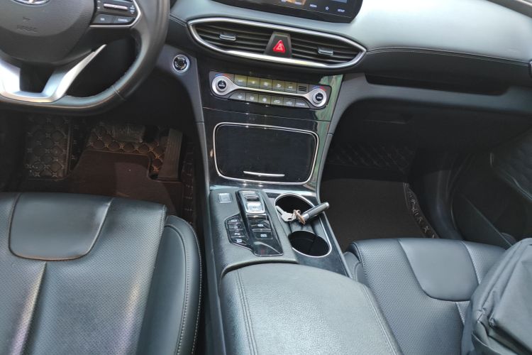 现代 胜达 2020款 380 TGDi 自动两驱GLS豪华版局部细节18