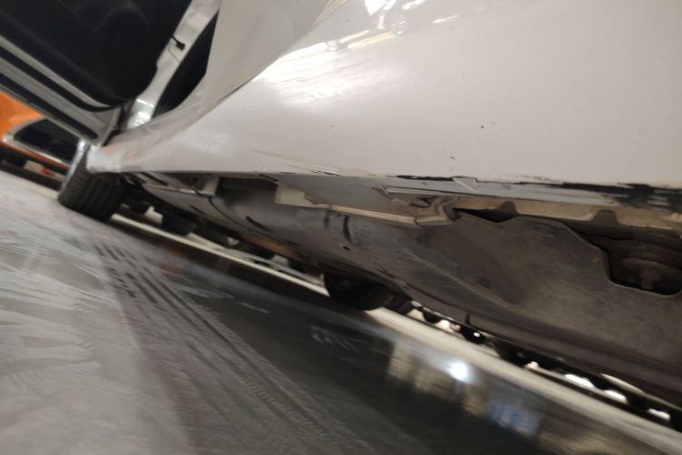 雷克萨斯IS 2017款 300 锋尚版局部细节9002