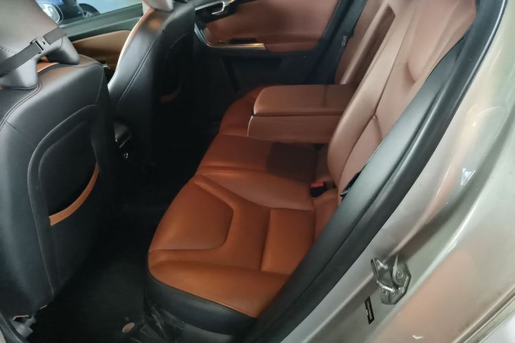 沃尔沃S60 2016款 S60L T4 智远版中控内饰7004