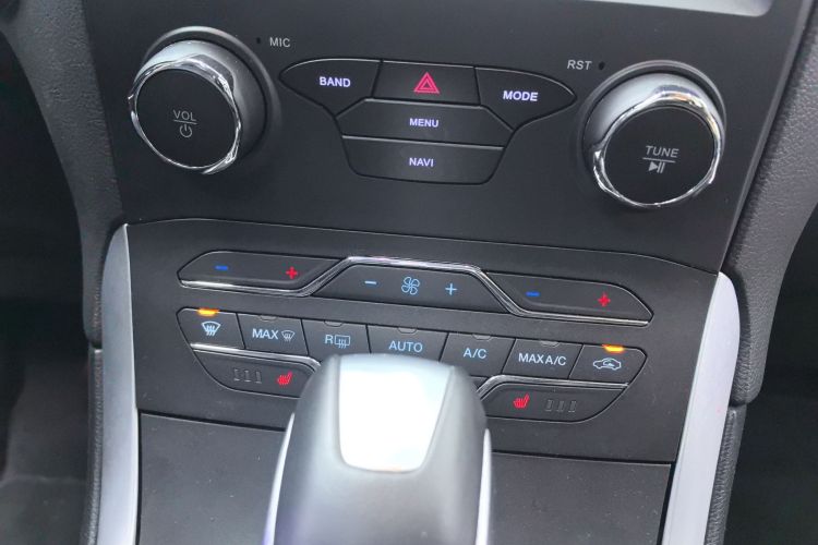 福特 锐界 2016款 EcoBoost 245 两驱豪锐型 7座中控内饰16