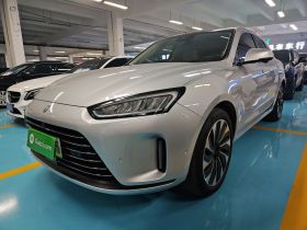 鸿蒙智行 问界M5 2022款 增程四驱性能版