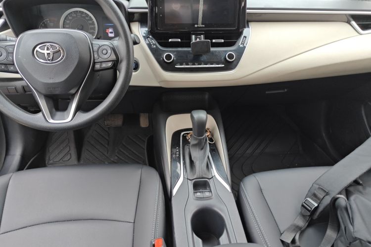 丰田 卡罗拉 2019款 1.2T S-CVT GL-i精英版局部细节16